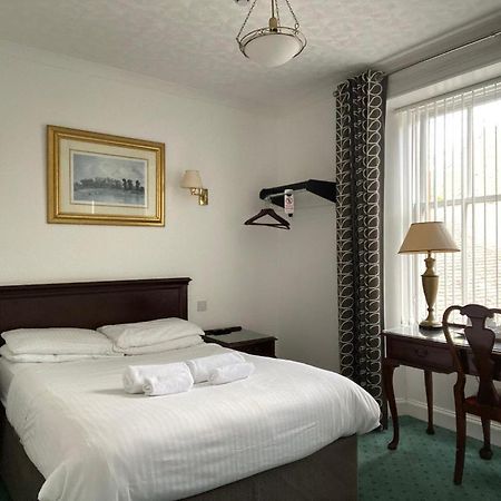 Argyll Arms Hotel Кембелтаун Екстериор снимка
