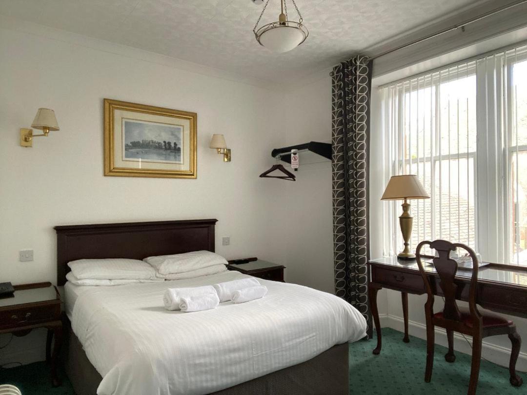 Argyll Arms Hotel Кембелтаун Екстериор снимка