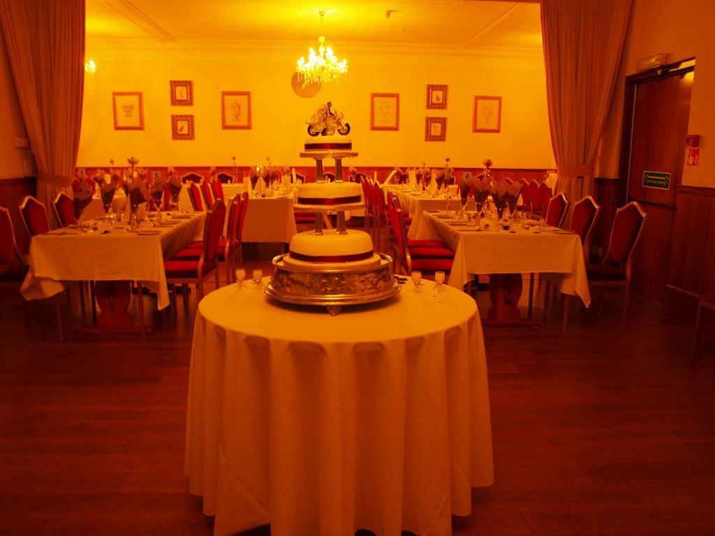 Argyll Arms Hotel Кембелтаун Екстериор снимка